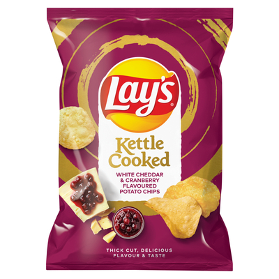 Lay's White Cheddar & Cranberry Kettle Cooked Potato Chips 120g