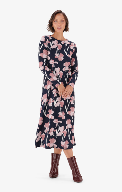 pick n pay clothing ladies dresses Hot this season & made for you!  Turn up the heat in the Pick n Pay  Clothing women's tie-front dress, the perfect blend of chic & effortless.  Whether it's a brunch